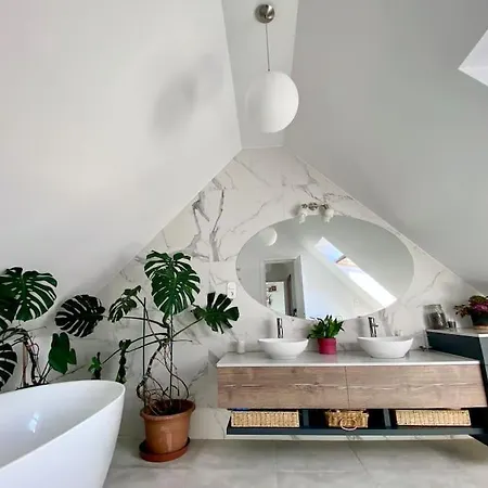 Your Cosy Getaway Halfway Between And Forest * Вонярцвашхедь