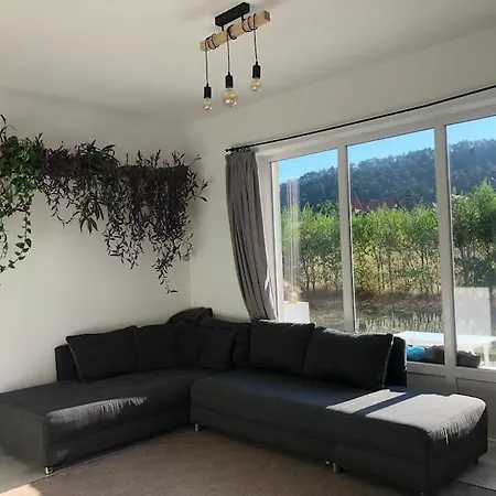 Your Cosy Getaway Halfway Between Lake&forest *