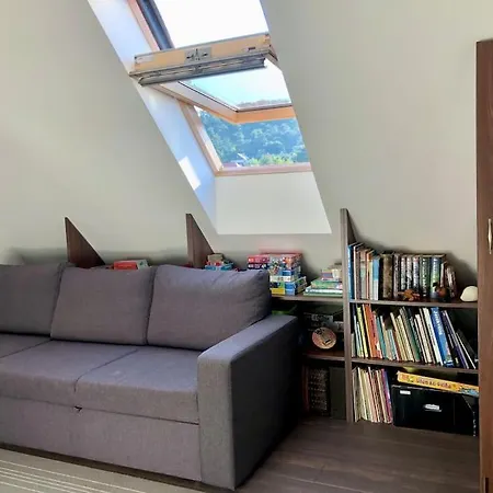 Your Cosy Getaway Halfway Between And Forest Daire *