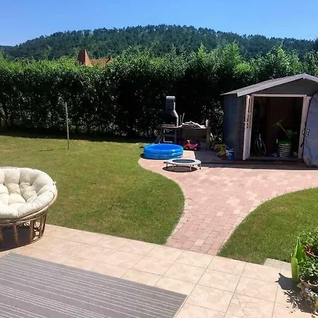 Your Cosy Getaway Halfway Between And Forest Apartmán Vonyarcvashegy