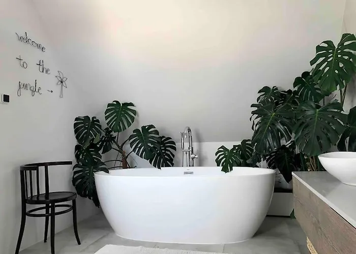 Your Cosy Getaway Halfway Between And Forest Apartmán *