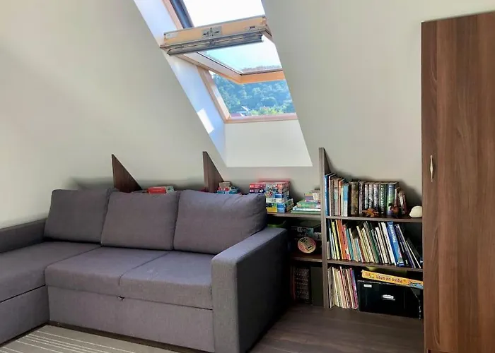 Your Cosy Getaway Halfway Between And Forest Daire *